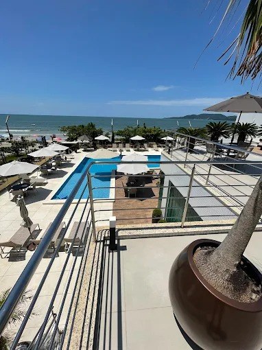 ED. VENEZIA RESIDENZIALE- AP. 501 — FRENTE MAR